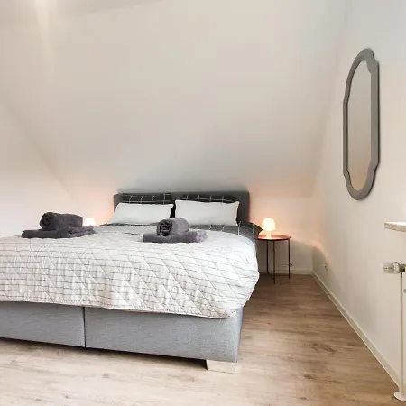 Apartment Inikama: Designer Im Gruenen - Netflix